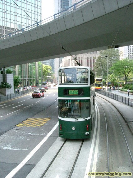 Tram on Hong Kong Island - www.countrybagging.com