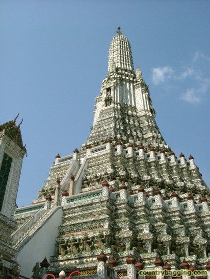 Wat Arun - www.countrybagging.com