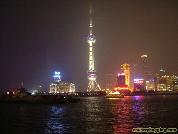 Shanghai Skyline - www.countrybagging.com