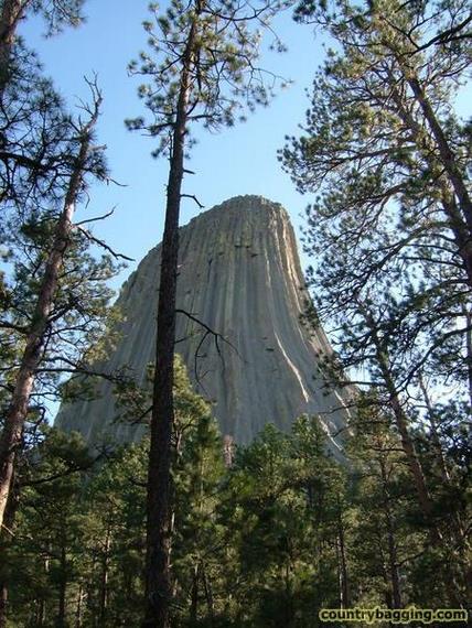 Devils Tower - www.countrybagging.com