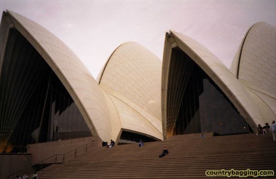 The Opera House - www.countrybagging.com