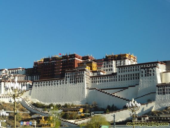 Potala Palace - www.countrybagging.com