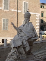 Pope Clement XII, Ancona - countrybagging.com