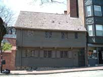 Paul Revere's House - www.countrybagging.com