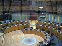 Inside the Welsh Assembly - www.countrybagging.com
