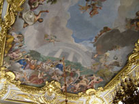 Ceiling in the Royal Palace - www.countrybagging.com