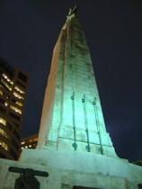 War Memorial at night - www.countrybagging.com